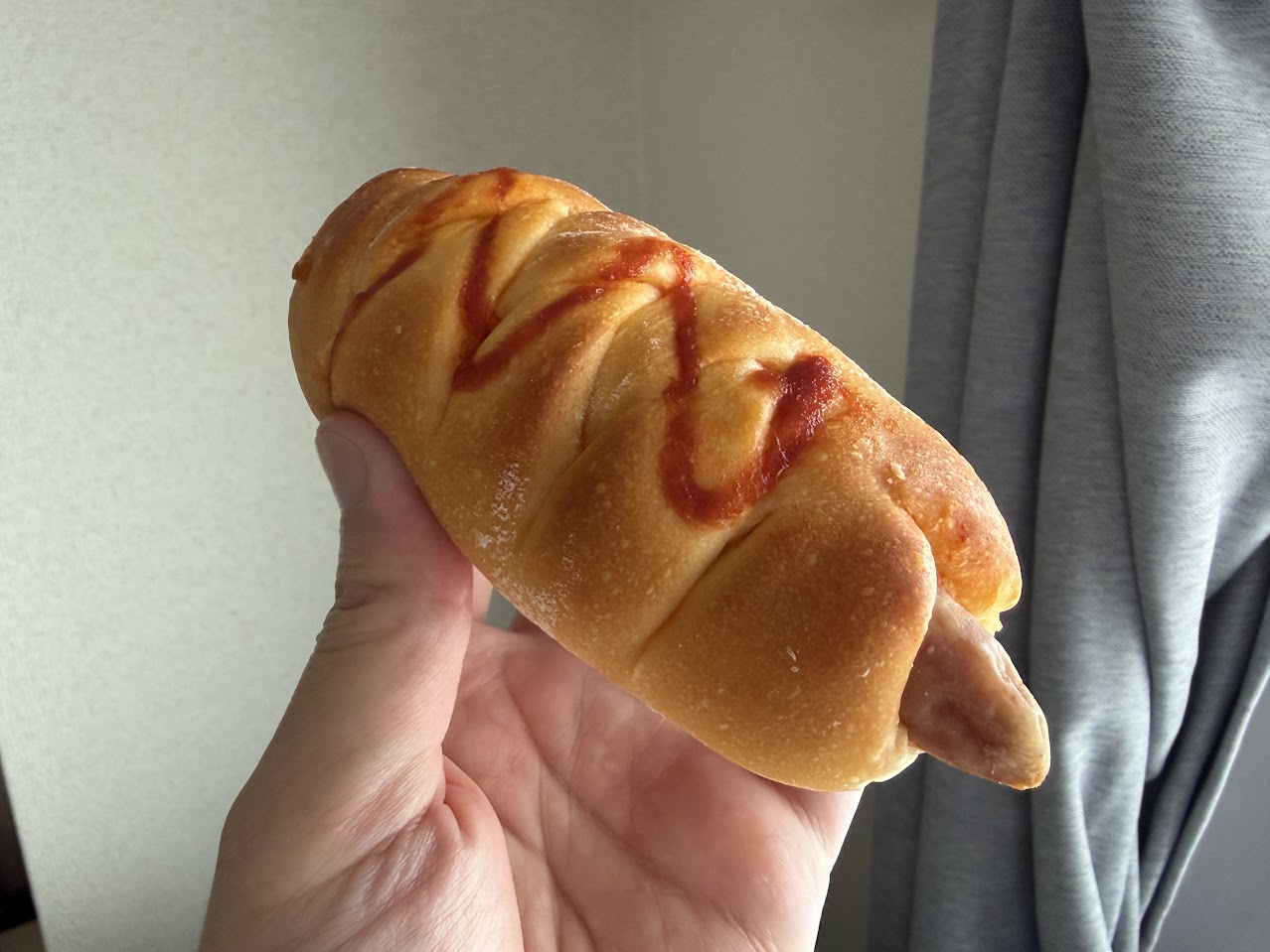 Bakery Lenteのあらびきソーセージパン